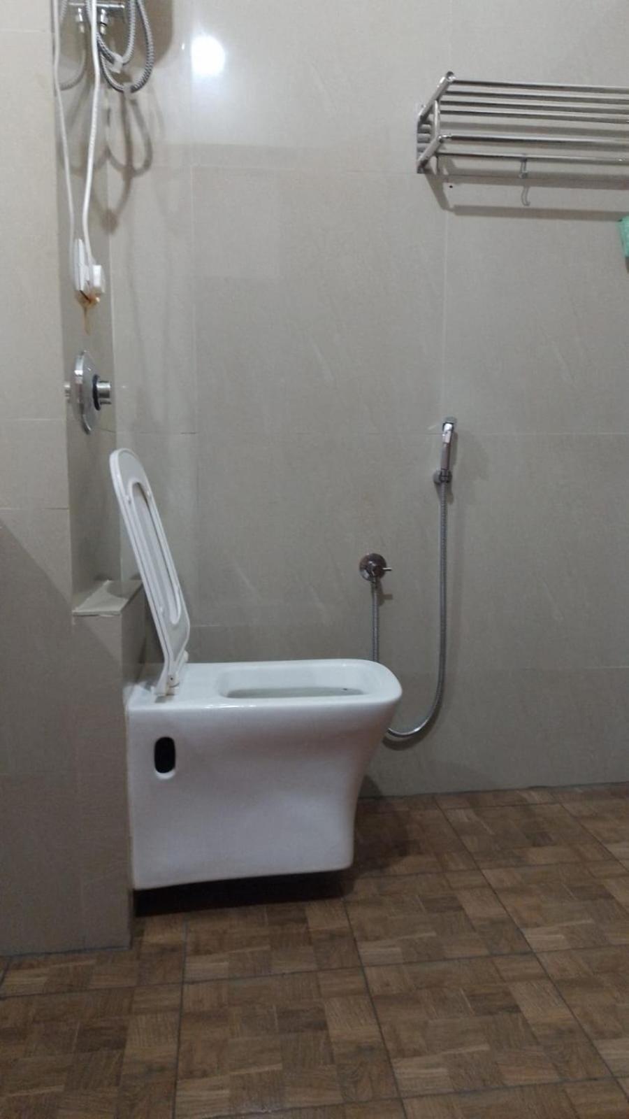 Dwarka Lodging & Boarding Mulki Luaran gambar